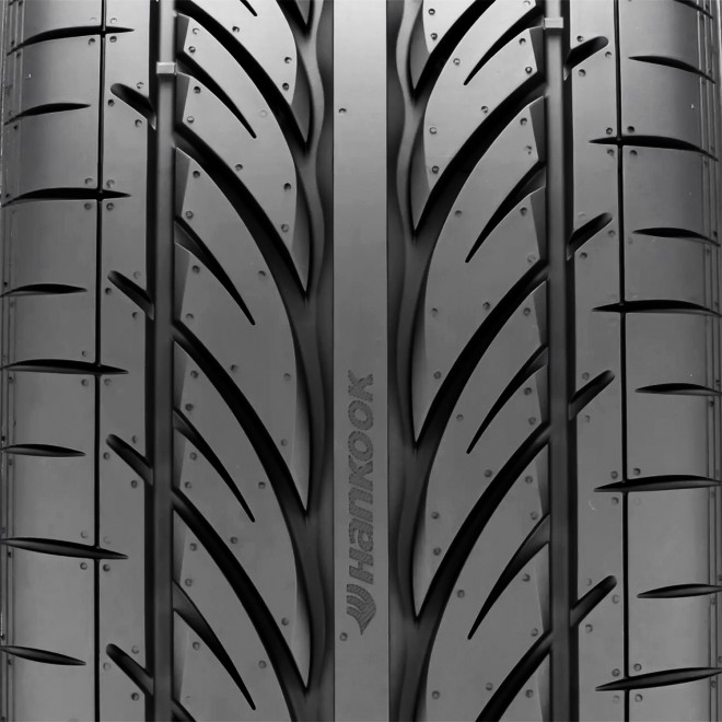 Hankook Ventus V12 Evo 245/45R18 ZR 100Y XL (OE) High Performance Tire